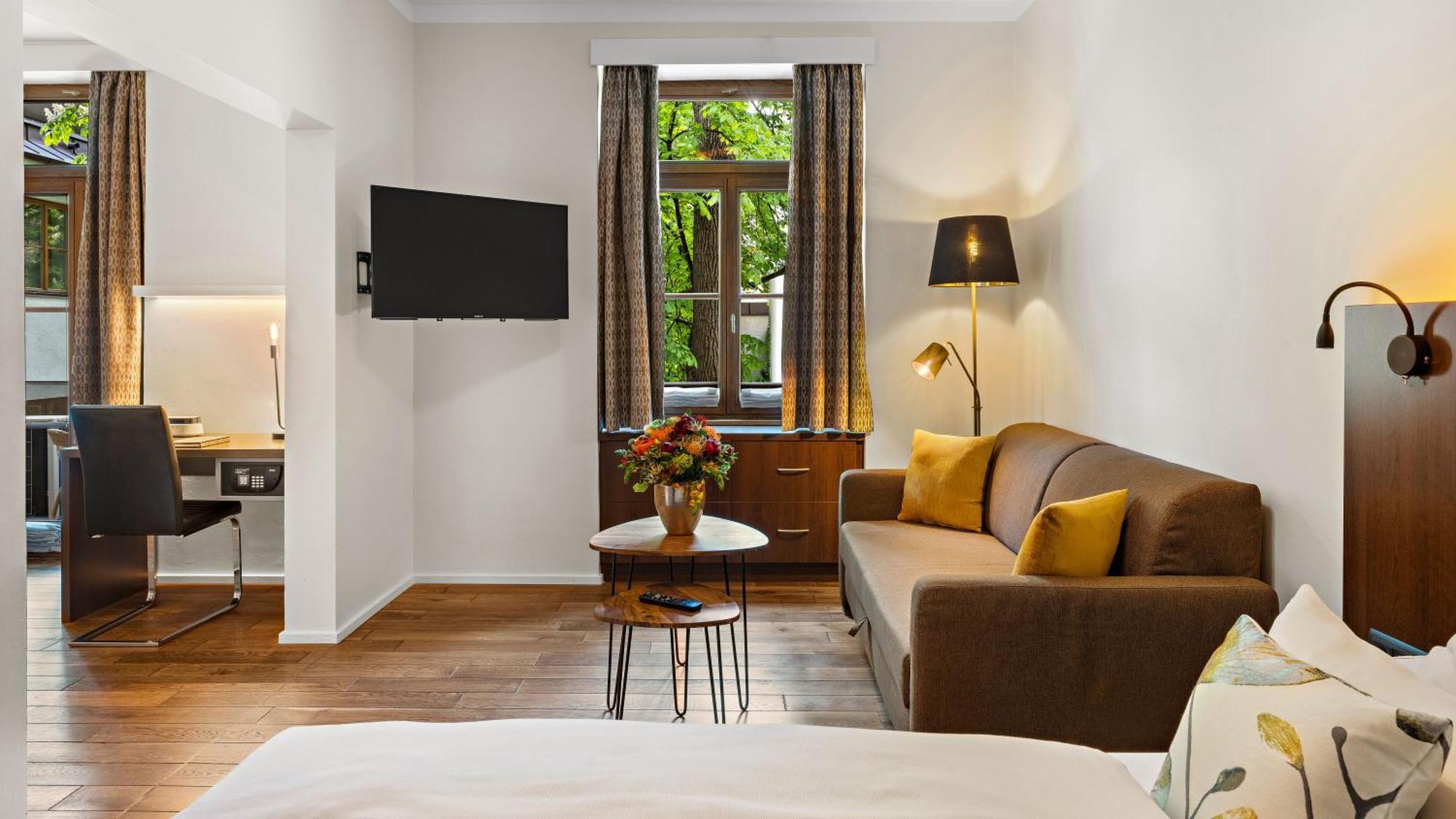 Hotel Deutsche Eiche Munchen Bagian luar foto