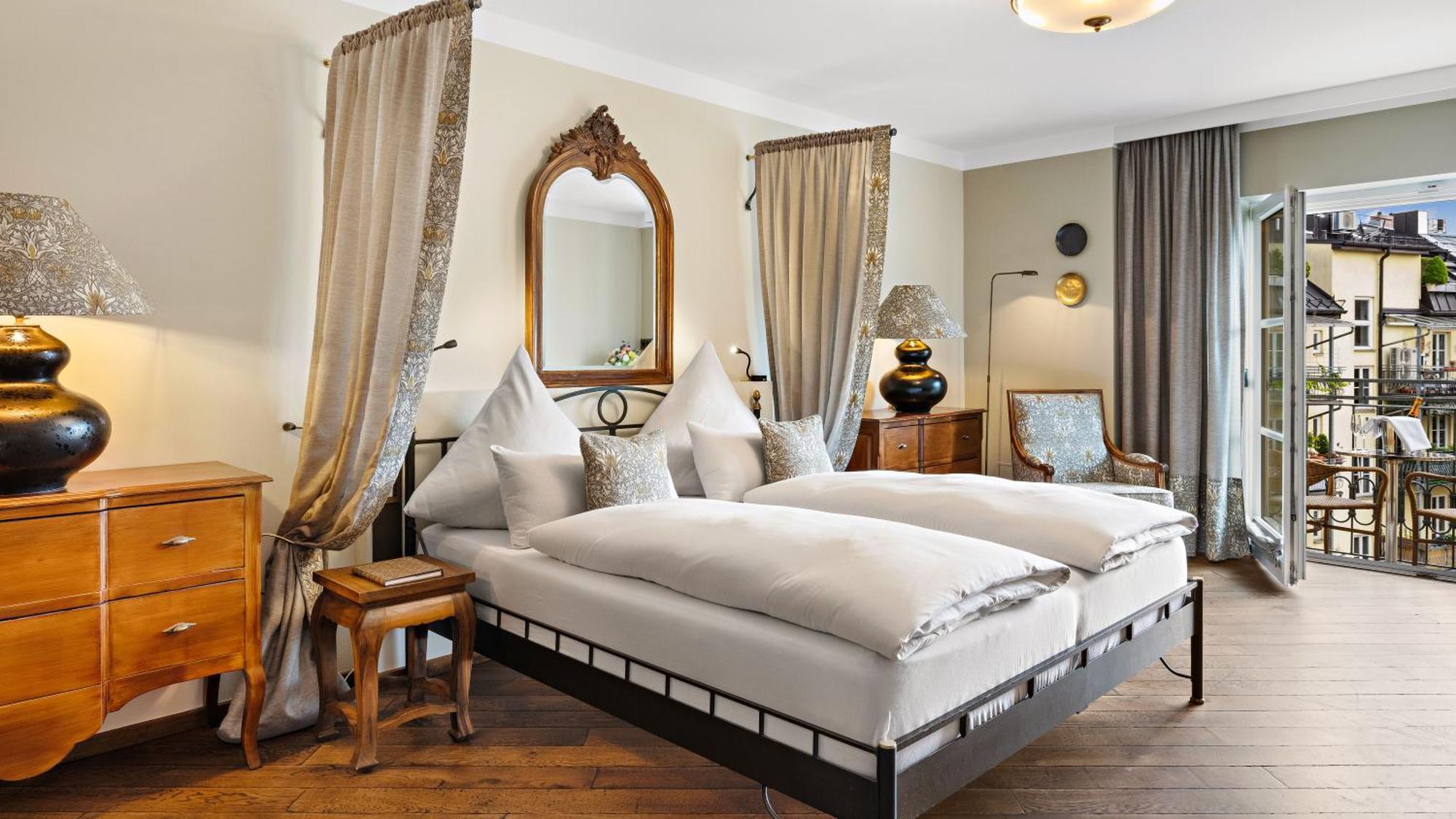 Hotel Deutsche Eiche Munchen Bagian luar foto